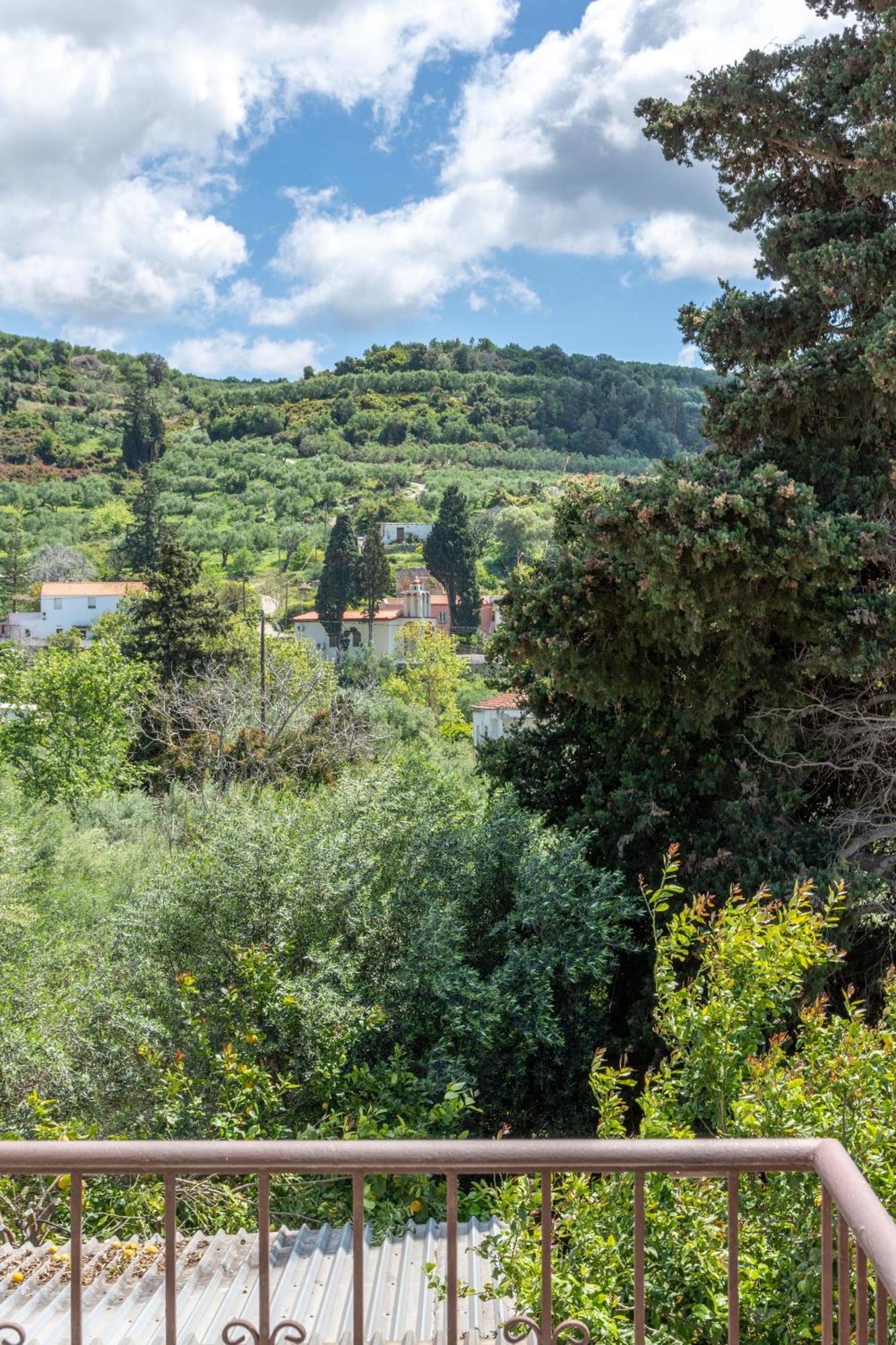 Vila Achilleas Deluxe Αpartment -Pet Friendly-Parking-Mountain View Kotsianá Exteriér fotografie